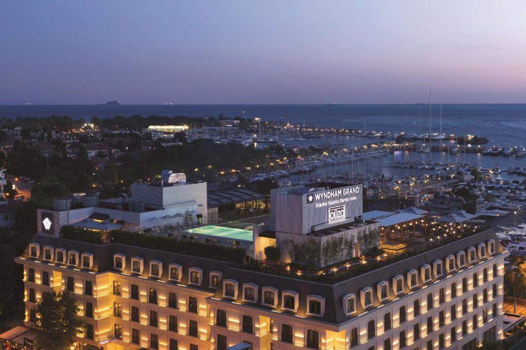 Wyndham Grand Istanbul Kalamis Marina Hotel - main image